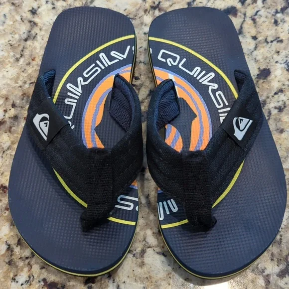 Toddler boys Quicksilver flip flops - Picture 3 of 4